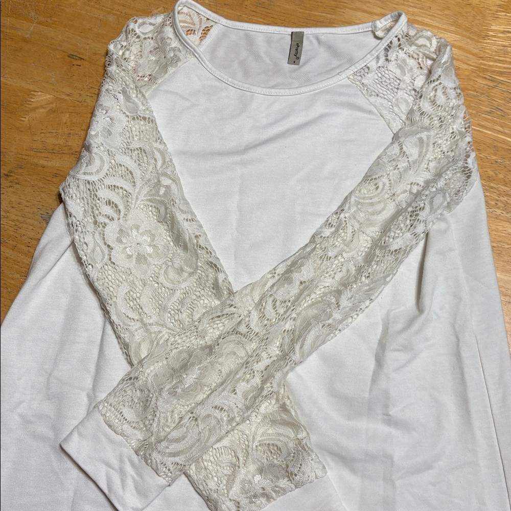 ePretty Classic White Top